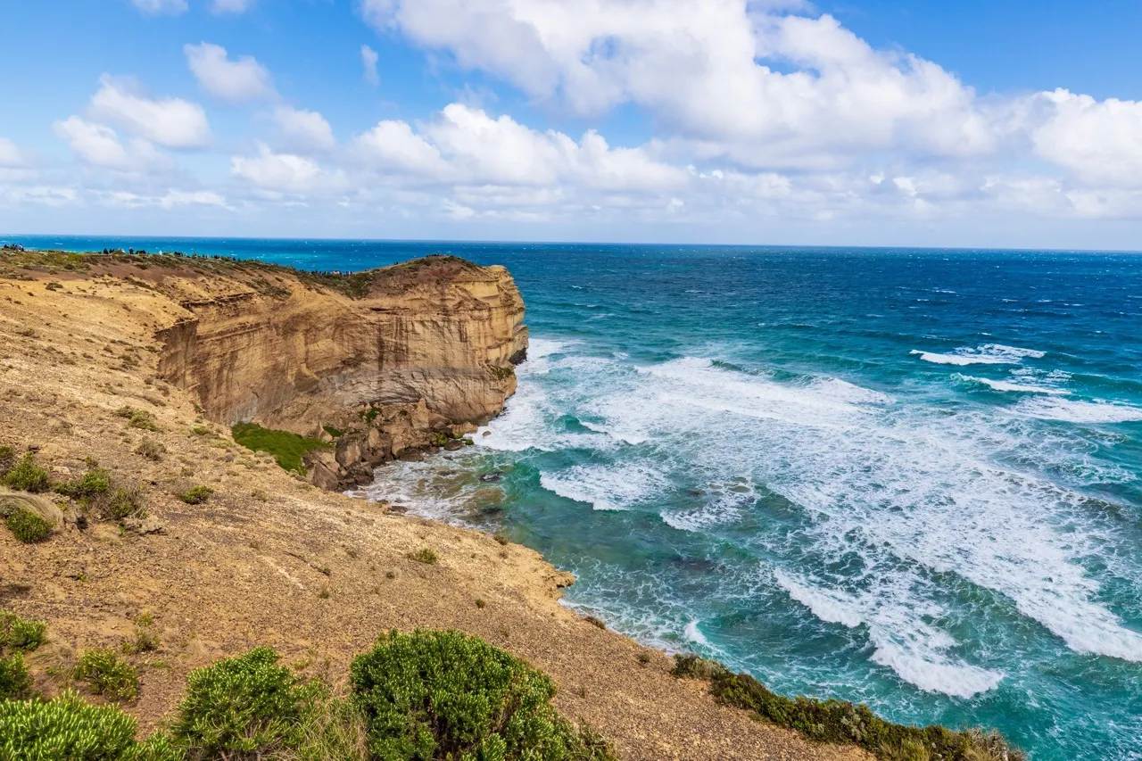 great ocean road cliff